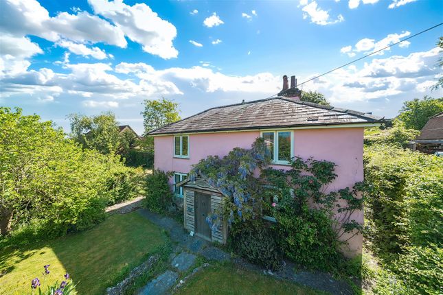 3-bed detached on Hillside Cottage, Dorchester Hill, Blandford Forum, £275,000