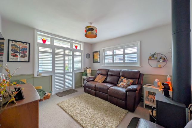 35, Landseer Avenue, Skegness photo 3