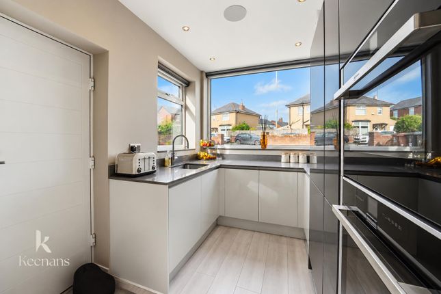 33, Walden Road, Wilpshire photo 4