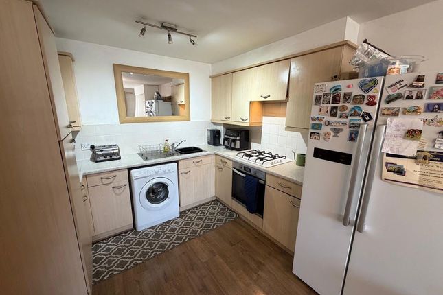 Phoenix Court, Chertsey Road, Feltham photo 3