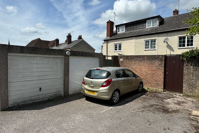 26, North Row, Warminster photo 3