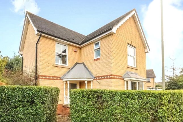 Detached house to rent in Monks Lode, Didcot, Oxfordshire