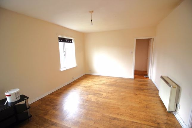 Flat for sale in Walesby Lane, Ollerton, Newark