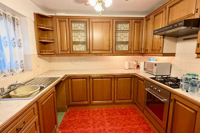 59, Crowder Park, South Brent photo 2