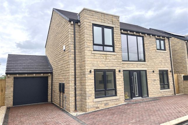 Thumbnail Detached house for sale in Wentworth Mews, Brampton Bierlow, Rotherham