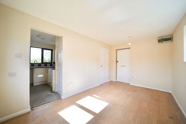 27 Henry Blogg Road, Cromer photo 4