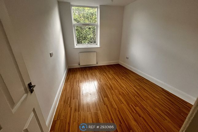 Flat B, Greenford Road, Greenford photo 3
