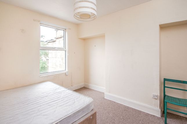 First Floor Flat, 58, Lower Bristol Road, Somerset photo 5