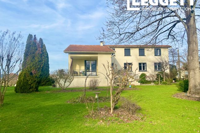 Thumbnail Villa for sale in Saint-Nicolas-De-La-Grave, Tarn-Et-Garonne, Occitanie