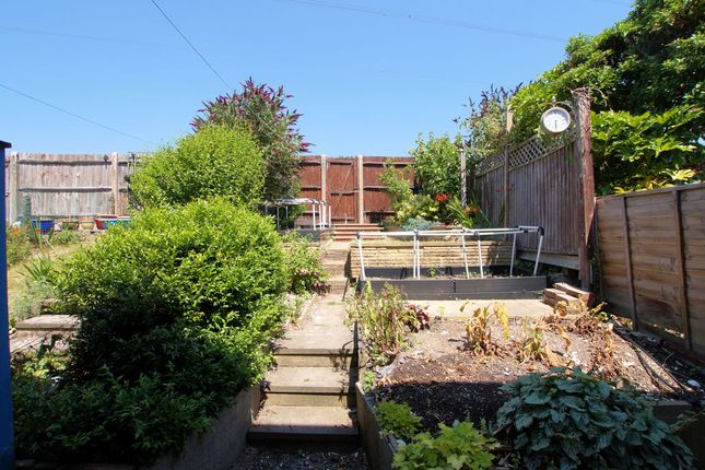 25, Waltham Close, Fareham photo 4