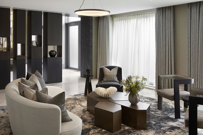 Studio flat on 22 Park Crescent London W1B, London, £450,000