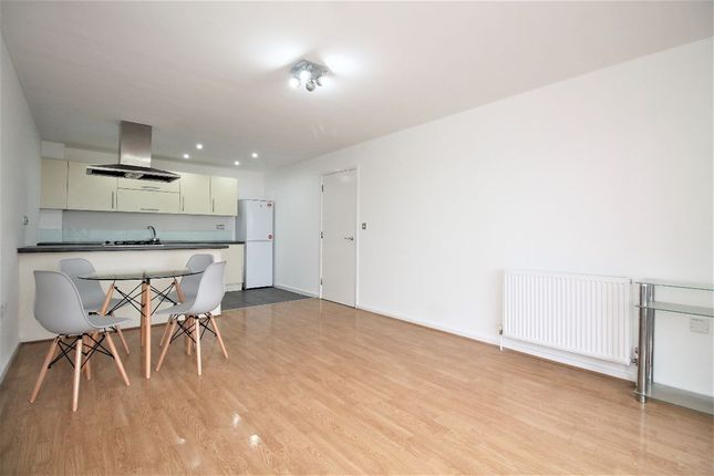 17 Franklin House, Aberfeldy Street, London photo 5
