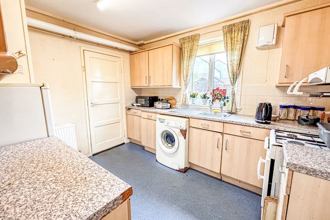 9, Elder Avenue, Dumfries photo 3