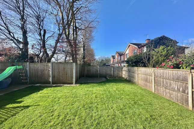 9,, Baddiley Close, Nantwich photo 2