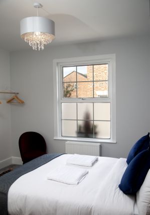Flat to rent in Green Place, Oxford