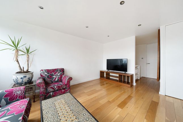 Flat 8, Bramall Court Georges Road, London photo 2