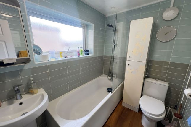 172 Widdrington Road, Coventry photo 4