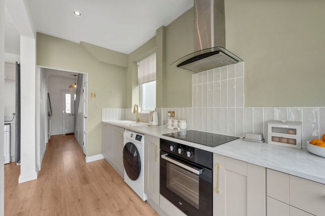 586 Liverpool Road, Warrington photo 4