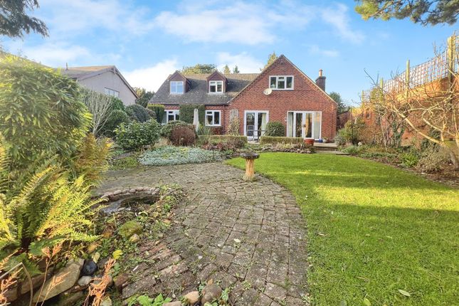 Eastbrook, Main Street, Lutterworth photo 4