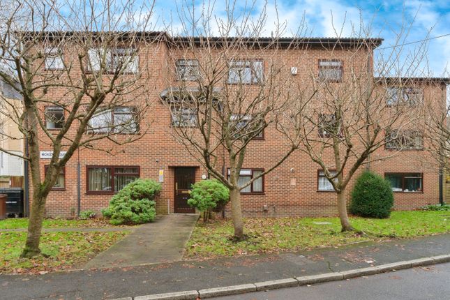 1-bed flat on Flat 11 Nicholass Court, 1, Dale Road, Surrey, £65,000