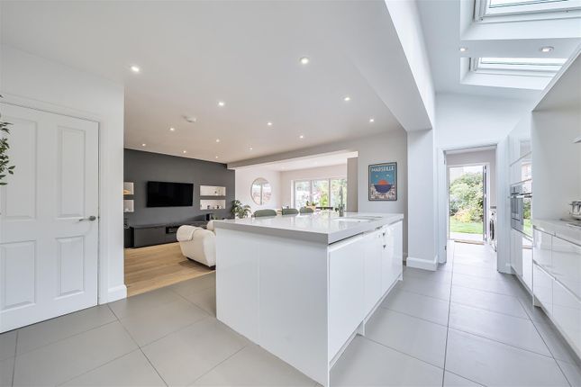 11, Geneva Road, Kingston Upon Thames photo 3
