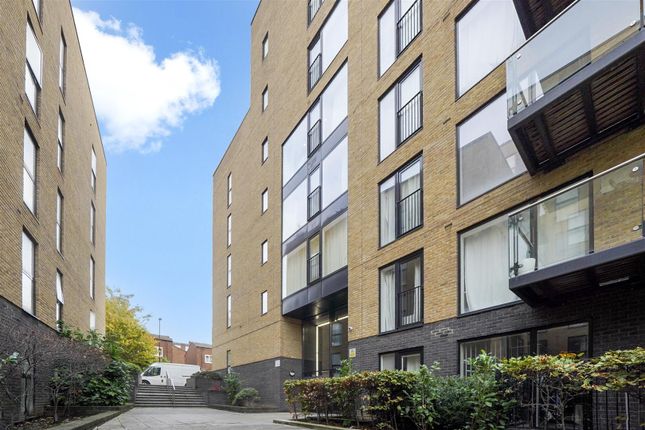 Flat 306, Hester House - Yxilpw3Nhxzeimzt3Zt4.Jpg