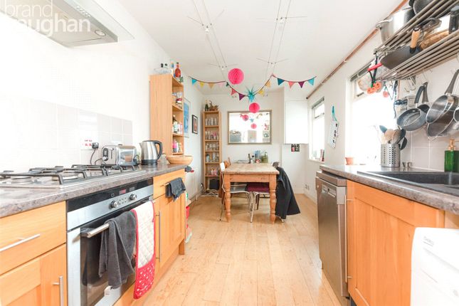 Terraced house to rent in Bentham Road, Brighton, East Sussex BN2