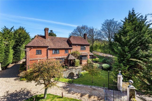 Country house for sale in Woodhill Lane, Shamley Green, Guildford, Surrey GU5