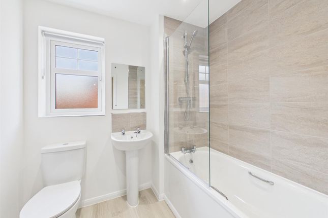 4, Breeze View, Coventry photo 4