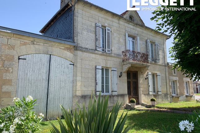 Thumbnail Villa for sale in Montendre, Charente-Maritime, Nouvelle-Aquitaine