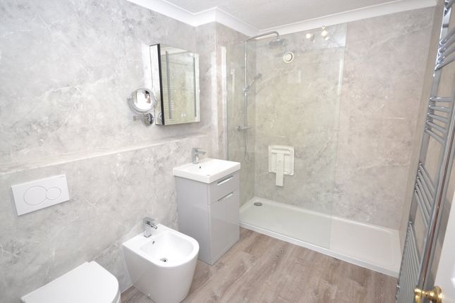 17, The Rosemullion, Budleigh Salterton photo 4