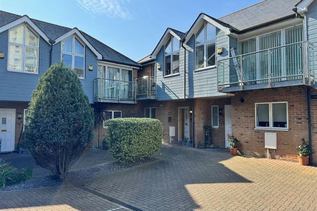 Thumbnail Maisonette for sale in Apsley Court, Ramsgate