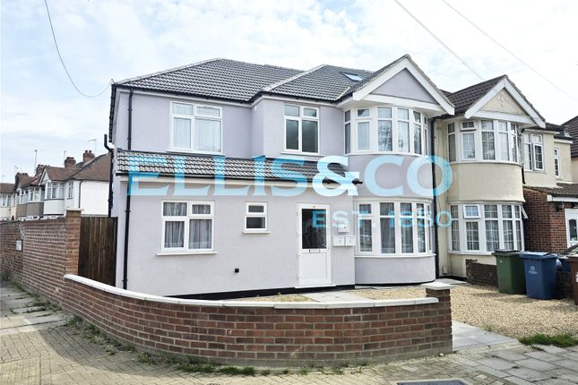 Flat to rent in Corfe Avenue, Harrow