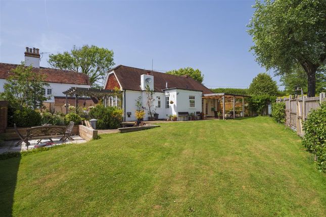 Thumbnail Detached house for sale in Mulberry Croft, Mulberry Hill, Chilham