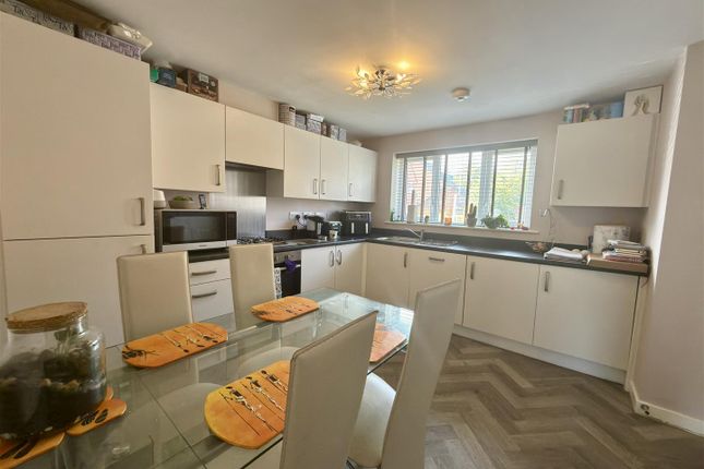 4, Haydock Drive, Darlington photo 3