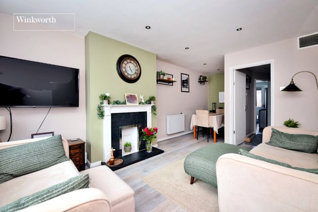 7, Silverdale Close, Sutton photo 3