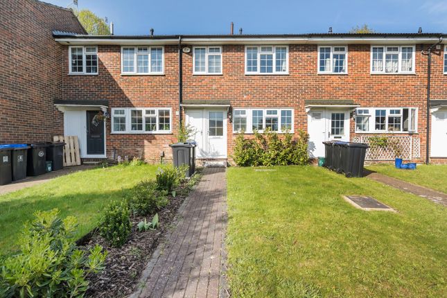 Thumbnail Terraced house to rent in Midhope Gardens, Woking