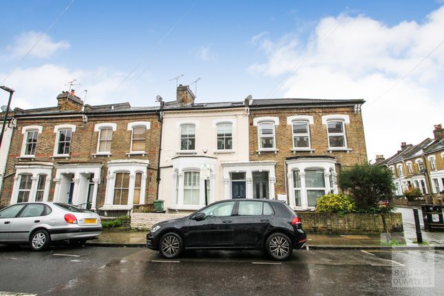 Thumbnail Flat to rent in Evershot Road, Finsbury Park