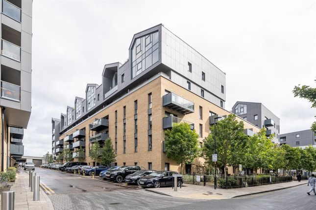 3-bed flat on 8 Eclipse Apartments, 1, Hoffmans Road, Walthamstow, £550,000