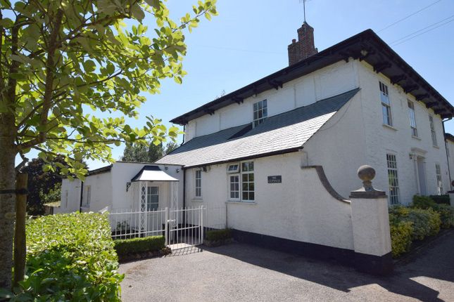 Thumbnail Cottage to rent in 12 Dawlish Road, Matford Barton, Devon