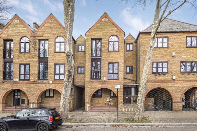 Thumbnail Terraced house to rent in Redriff Road, London