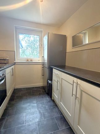 Flat 2/3 139 Kinnell Avenue Cardonald G52 3RT, Glasgow photo 5