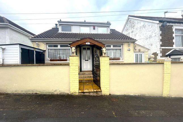 Thumbnail Detached house for sale in Kenilworth Road, Barry
