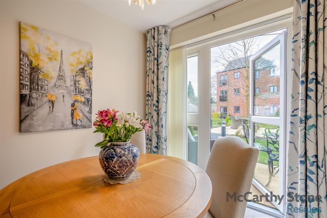 10 Balshaw Court, Burlington Gardens, Leyland photo 2