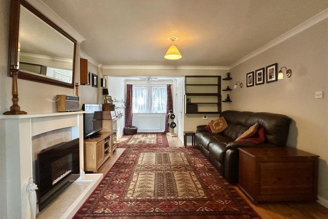 23, Hillside Road, Hastings photo 2