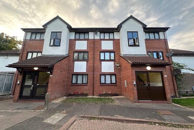 One Bedroom Ground Floor Flat Available For Sale In Purfleet.