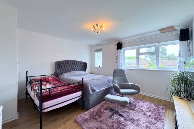 23 Ramillies Road, London photo 4