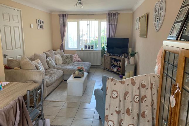 17, Huish Close, Highbridge photo 3