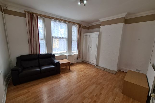 Thumbnail Flat to rent in Chester Road, Manchester