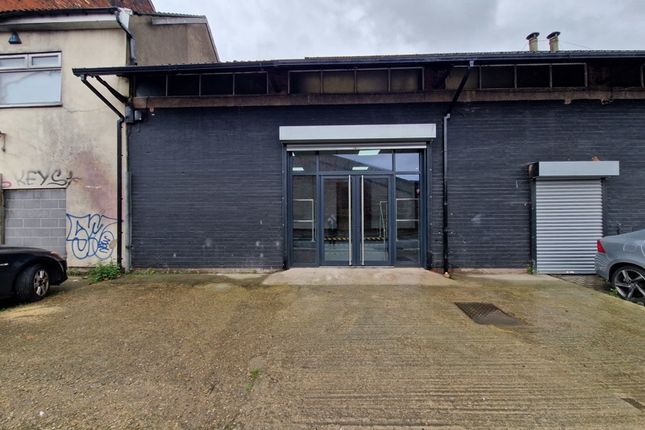 Industrial to let in Caroline Place, Hull, East Riding Of Yorkshire